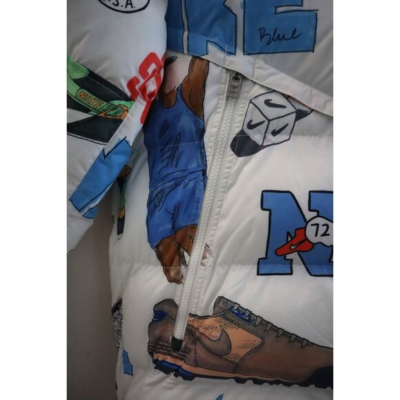 Nike FZ2288-133 Men's Sz L White Storm-FIT Bold School Windrunner Jacket - Picture 7 of 14